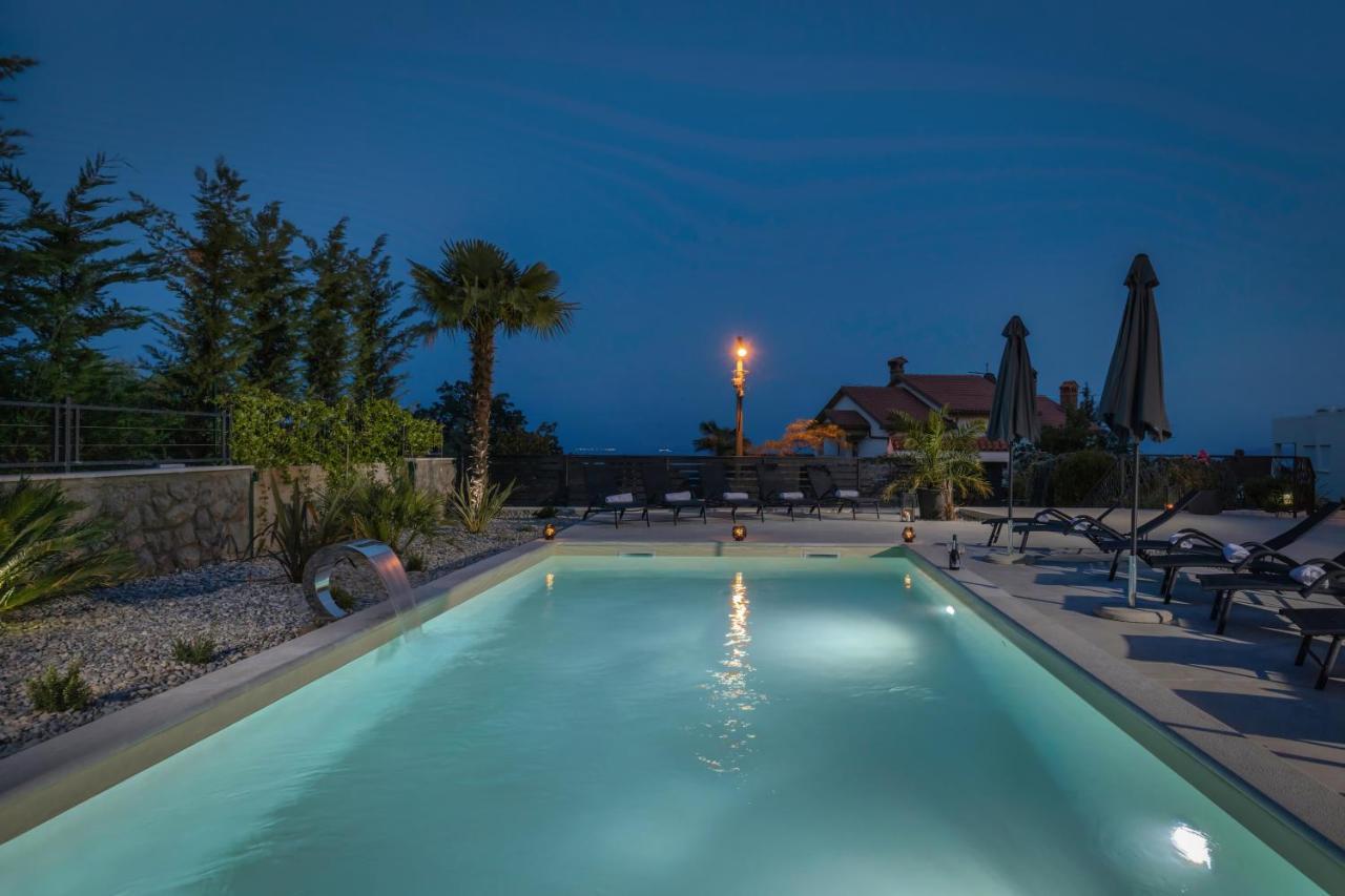 Villa Adriatic, Apartment Rebecca With Heated Swimming Pool, Sew View, Childrens Playground Ičići Exteriér fotografie