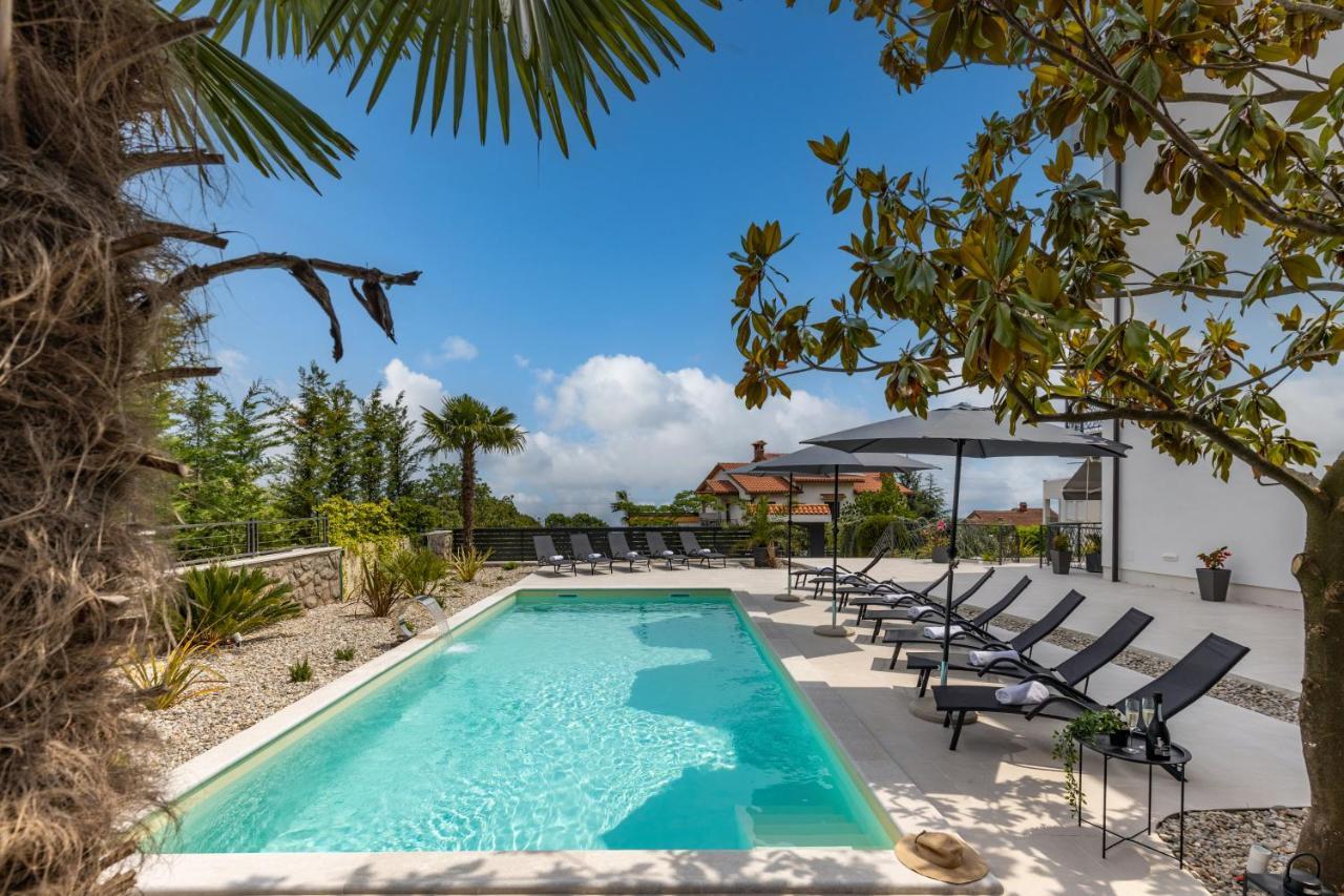 Villa Adriatic, Apartment Rebecca With Heated Swimming Pool, Sew View, Childrens Playground Ičići Exteriér fotografie