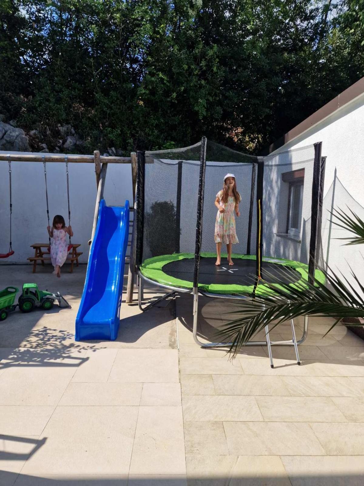 Villa Adriatic, Apartment Rebecca With Heated Swimming Pool, Sew View, Childrens Playground Ičići Exteriér fotografie